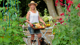 My Pride of Place: Mrs Evans Garden